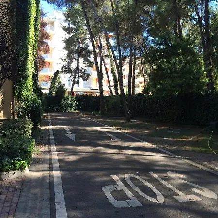 Eurocoli Rezidence Apartment Golem (Tirana)