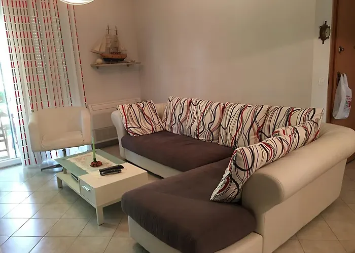 Eurocoli Rezidence * Golem (Tirana)